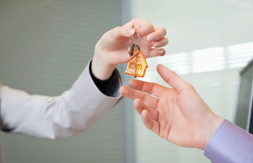 Leaving for the Summer? How to Insure a Second Home the Smart Way
