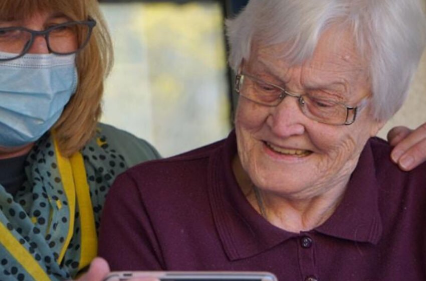 The Essential Role of Nurses in Senior Home Care