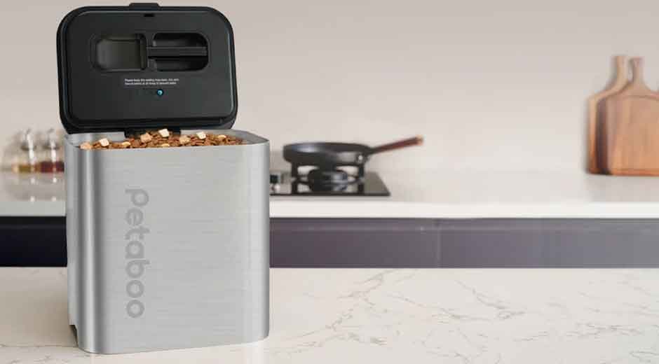 Space-Saving Solutions for Small Kitchens and Busy Households