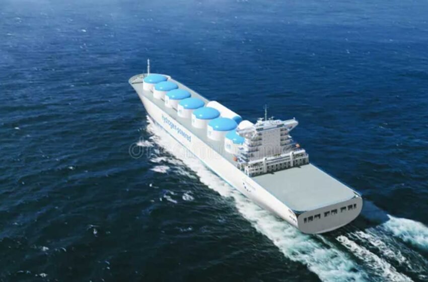  Green Shipping: How LNG and Hydrogen Are Transforming Maritime Fleets